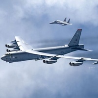 Academy - 1/144 Boeing USAF B-52H 20th BS "Buccaneers" Plastic Model Kit [12622]