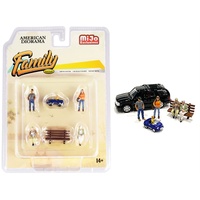 American Diorama - 1/64 Family - 2 Diecast Figure Set Accessory