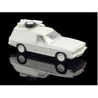 DDA - 1/24  Plastic Kit Max's HJ Holden Sandman Panelvan - Sealed Body Opening Bonnet w/Engine Movie - DDA506K