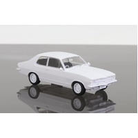 DDA - 1/24 LC Torana GTR Plastic Kit 611K