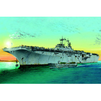 HobbyBoss 1/700 Kearsarge LHD-3 Plastic Model Kit [83404]