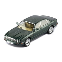 IXO Models - 1/43 Jaguar XJ8 (X308) 1998 Green