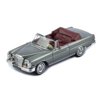 IXO Models - 1/43 Mercedes-Benz 280 SE 3.5 (W111) 1969 Metallic Grey