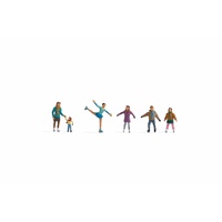 Noch - HO Ice Skaters 