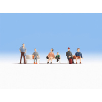 Noch - HO Passengers (Without Benches)