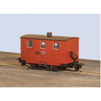 Peco - GLT OO-9 Qu/man Coach Green no Balcony