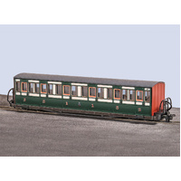 Peco - OO-9 FR Long Bogie Coach-Green 19