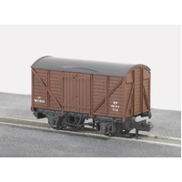 Peco - N Standard Box Van Brown - NR43B