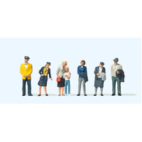 Preiser - Passengers,Steward - 10382