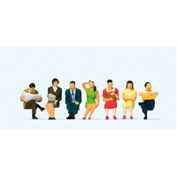 Preiser - Chinese Seated Travellers(7 Figs) - 10573
