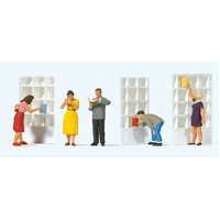 Preiser - At The Bookstore (W/Out Shelves) - 10675