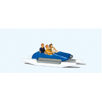 Preiser - Family In Pedal Boat - 10682
