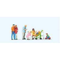 Preiser - Family W/Stroller&Scooter - 10695