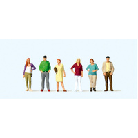 Preiser - Standing Passers By - 10726
