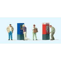 Preiser - *At Vending Machines - 10751