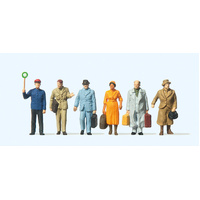 Preiser - At The Platform (Winter) - 14049