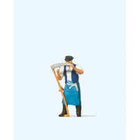 Preiser - Farmer With Scythe - 28041