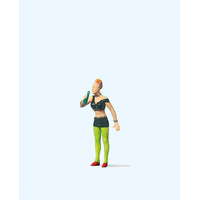 Preiser - Female Punk - 28047