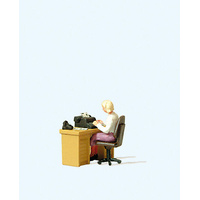 Preiser - Secretary At Desk - 28094