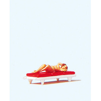 Preiser - Lady On Sun Lounge - 29048