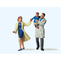Preiser - G Couple With Child - 45138