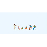 Preiser - N Figures Riding On Roundabout - 79063