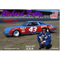 Salvinos JR - 1/25 Richard Petty #43 Oldsmobile 442
