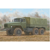 Trumpeter 1/35 Russian URAL-4320 Plastic Model Kit