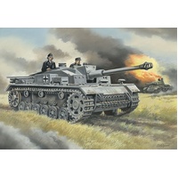 Unimodels 1/72 Sturmgeschutz 40 Ausf F/8 Plastic Model Kit
