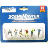 Walthers - HO Seated People (6)